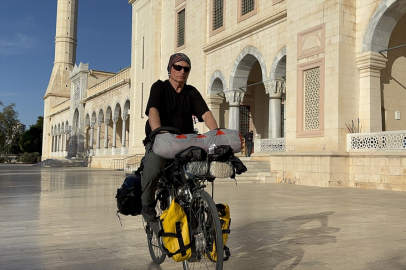 Balıkesir’den bisikletle umre yolculuğuna çıkan Şener Adana'ya vardı