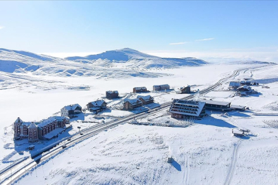 Türkiye’de kayak tatili yapılacak en popüler yerler: 2025 kış sezonu için tüm seçenekler