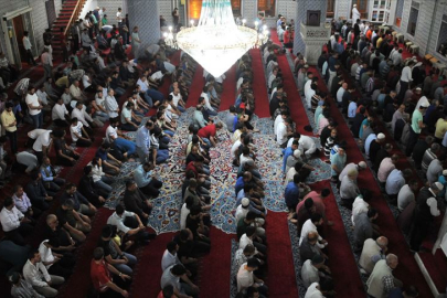 21 Kasım Cuma Hutbesi konusu: "Şiddetin Çaresi Merhamet Eğitimi"