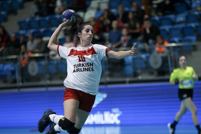 A Milli Kadın Hentbol Takımı üst üste ikinci kez şampiyon oldu!