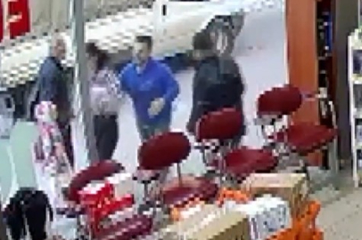 Bursa’da hava almak için dışarı çıkan eczane çalışanı genç kadına sokak ortasında cinsel saldırı girişimi