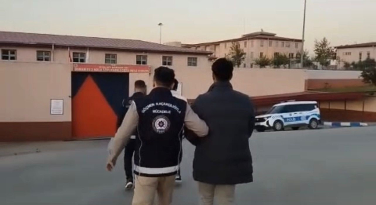 Osmaniye’de 9 düzensiz göçmen ve 3 organizatör yakalandı 3