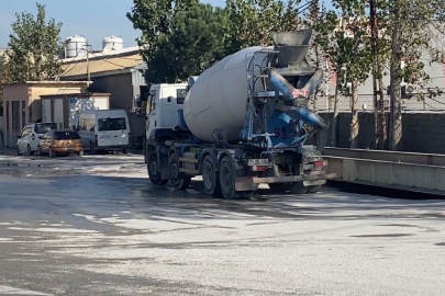 Sancaktepe’de iş kazası: Beton mikserinin altında kalan işçi yaralandı