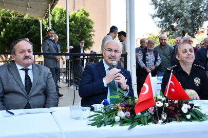 Seyhan’da halkla buluşan Vali Köşger, talepleri dinledi