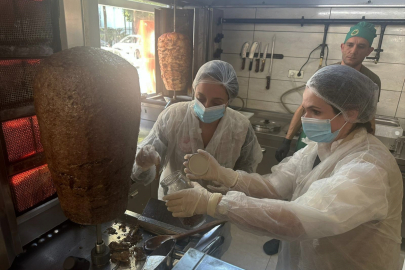 Adana’da gıda işletmelerine sıkı denetim: 29 bin 780 işletme kontrol edildi, 66 milyon lira ceza kesildi