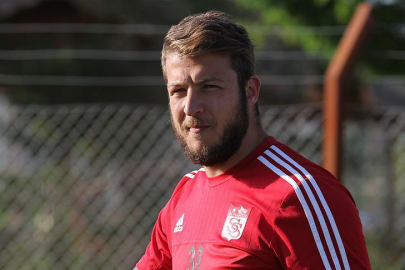 Batuhan Karadeniz ve Fedlan Kılıçaslan’a hakkında kırmızı bülten çıkarıldı