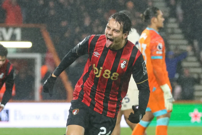 Enes Ünal'lı Bournemouth, nefes kesen West Ham maçında puanları paylaştı