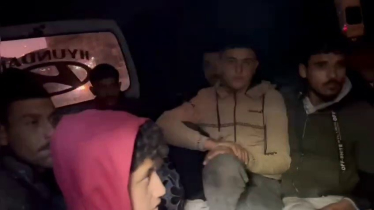 Hatay’da minibüste 9 kaçak göçmen yakalandı Organizatör tutuklandı 2