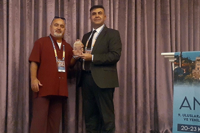 Hatay’ın hafızasını kayıt altına alan Profesöre uluslararası onur