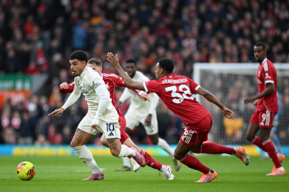 Liverpool, Anfield’da Nottingham Forest’a 3-0 yenildi