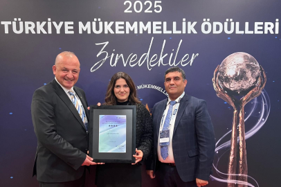 Çağ Üniversitesi, EFQM Üstün Performansta 4 Yıldız Belgesi aldı