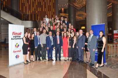 Final Eğitim Kurumları, 45 yıllık eğitim misyonunu öğretmenlerle kutladı