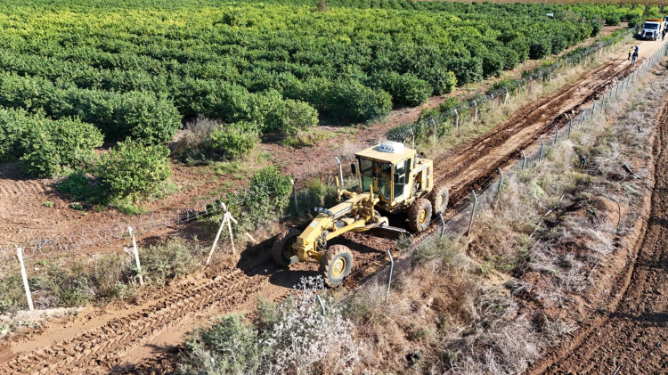 Tarsus’ta kırsal mahallelere yeni yol ve bakım çalışması 2