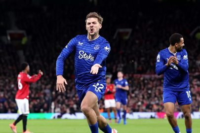 Everton, 10 kişiyle Manchester United’ı 1-0 yendi