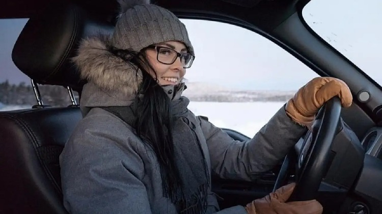 Emniyet Kemerini Yeterince Sabitlemiyor