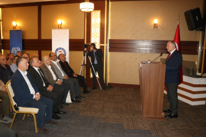 Türk-İş Genel Başkan Yardımcısı Ağar, işçi hakları ve çözüm yollarını masaya yatırdı