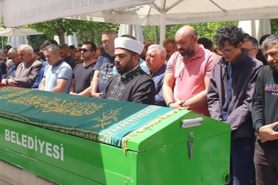 Yurt binasından düşerek hayatını kaybeden üniversite öğrencisi İstanbul'da toprağa verildi