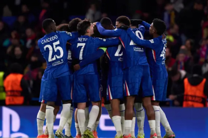 Devler Ligi'nde İngiliz gecesi: Chelsea, Barcelona'yı 3 golle dağıttı