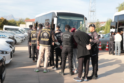 Sosyal medyada “Aşk tuzağı”:  Antalya’da sahte sevda operasyonu düzenlendi!