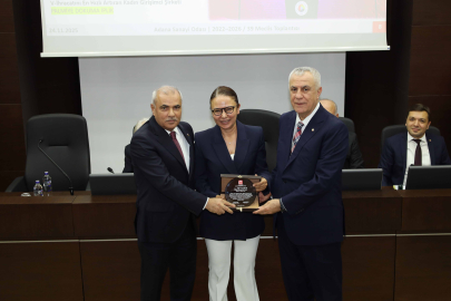 ADASO’da en hızlı büyüyen şirketler ve kadın girişimciler plaketlerini aldı