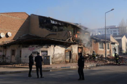 Erzurum’da doğalgaz patlaması: 2 ev yıkıldı, 1 yaralı