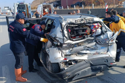 Sungurlu’da cip ile kamyon çarpıştı: 5 kişi yaralandı