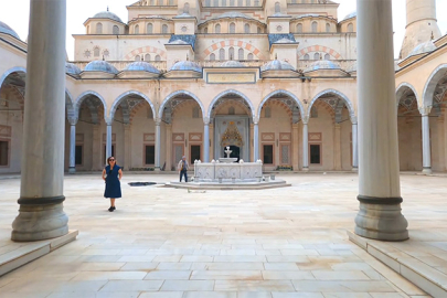 Adana’da 28 Kasım 2025 Cuma namazı kaçta kılınacak?