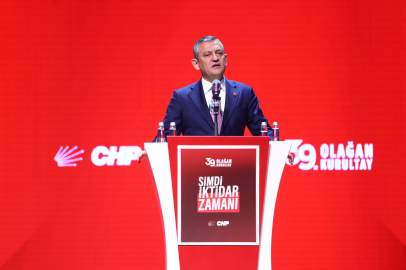 CHP kurultayında tüzük devrimi: PM 80 kişiye çıkıyor, gençlik kotası birleşiyor