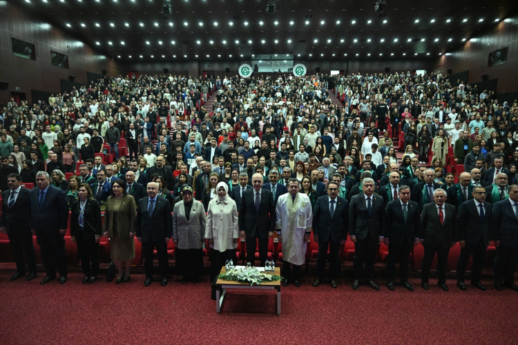 TBMM Başkanı Kurtulmuş, Çukurova Üniversitesi'nin akademik yıl açılışına katıldı 3