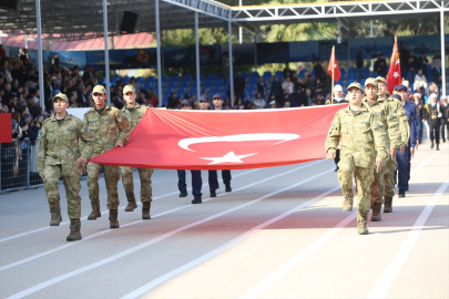 Hatay’da 1418 acemi er temel eğitimlerini tamamlayarak yemin etti