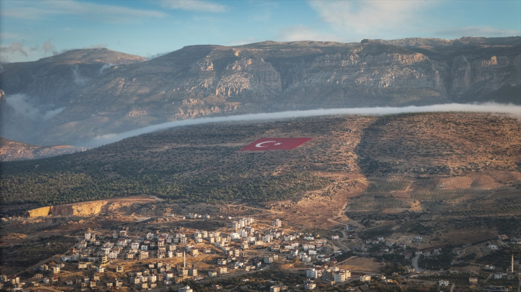 mersin türk bayragı