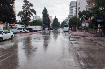 Adana’da kuvvetli yağış etkisini gösterdi