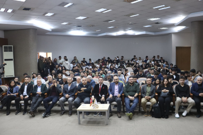 Genç mühendisler için inşaatta yeni teknolojiler ve vizyonlar masaya yatırıldı