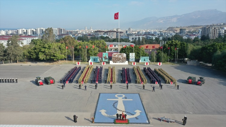 YAŞ KÜTÜĞÜNE PLAKET ÇAKILDI