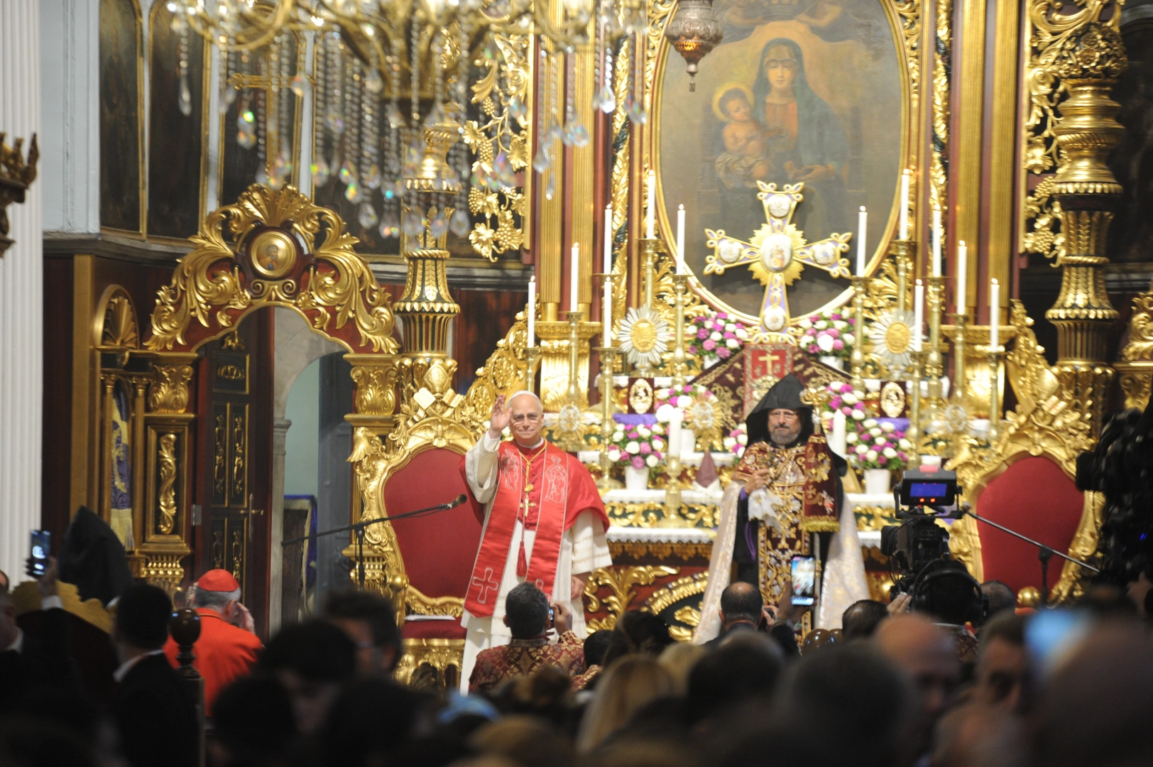 Papa 14. Leo’dan Ermeni Apostolik Katedrali’ne Dua Ziyareti