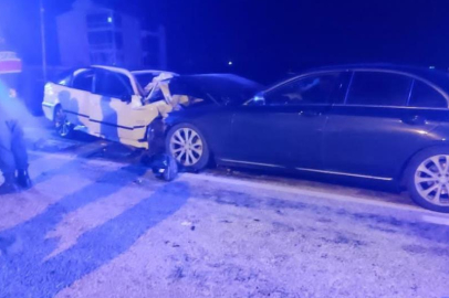 Konya’da kafa kafaya çarpışma: 1 ölü, 5 yaralı