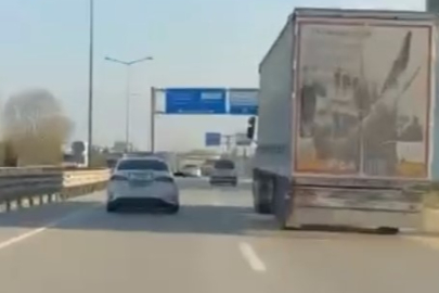 Ehliyetsiz TIR sürücüsü polis kovalamacası sonrası yakalandı