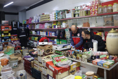 Kilis’te merdiven altı işletmede ölü fareler ve tarihi geçmiş ürünler ele geçirildi