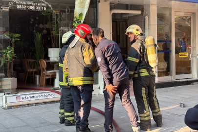 Spot eşya dükkanında çıkan yangın paniğe neden oldu