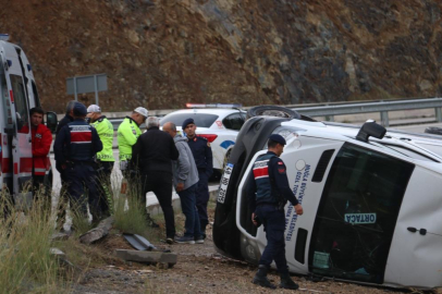 Fethiye’de yolcu minibüsü devrildi, 7 kişi yaralandı