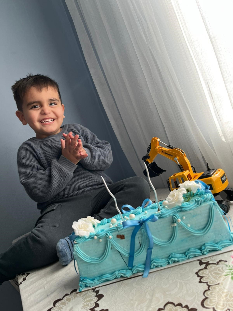 Adana'da 5 yaşındaki engelli çocuğa kamyonet çarptı Raporda çocuk kusurlu bulundu, anne isyan etti 5