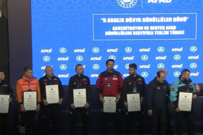 AFAD'dan gönüllülerine sertifika ve kimlik teslim töreni