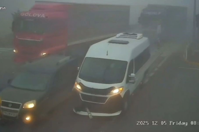 Afyonkarahisar’da 20 kişinin yaralandığı kaza anı görüntülendi