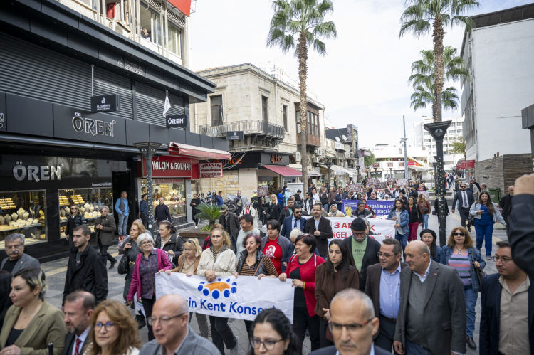 Dünya Engelliler Günü'nde Mersin’de , ‘Biz de Varız’ yürüyüşü düzenlendi 2
