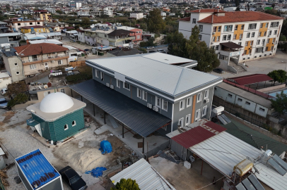Hatay Güzelburç'ta dev 'taziye ve adakevi' gün sayıyor