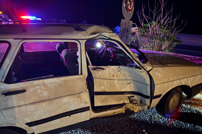 Mersin'de otomobille çarpışan motosikletin sürücüsü ağır yaralandı