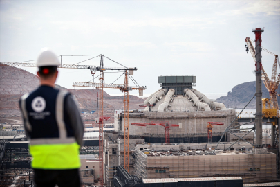 Türkiye'nin iletim sistemine enerji aktaracak Akkuyu NGS'deki tesise elektrik verildi