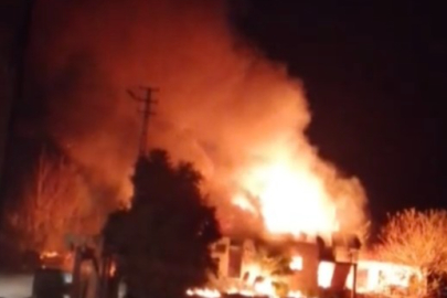 Tüplerin saklandığı ev alev aldı: Patlama anları kamerada