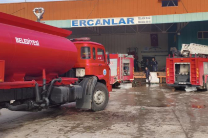 Antalya’da soğuk hava deposunda çıkan yangın korkuttu