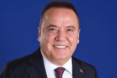 Muhittin Böcek hastaneye kaldırıldı